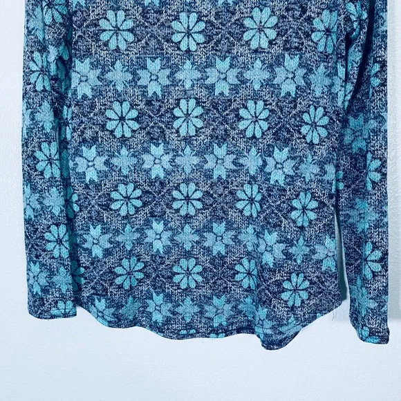 Wallflower Blue Floral Long Sleeve Tee - Picture 3 of 9